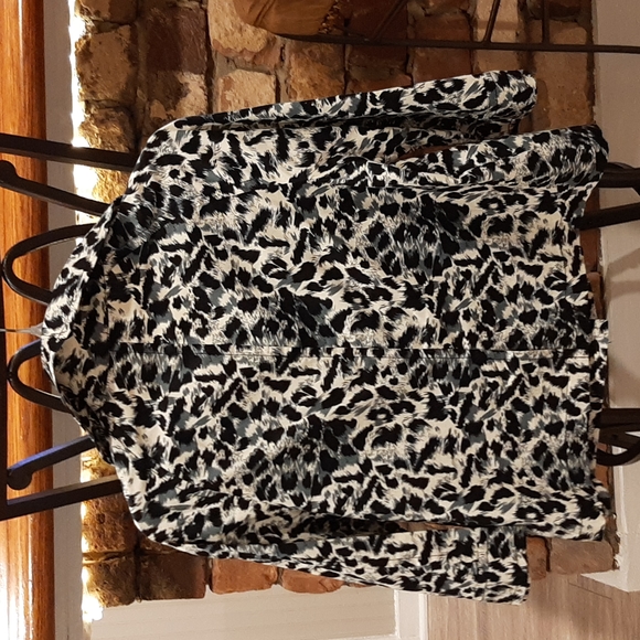 NWOT Women's Ambition Animal Print Button Up Jacket Size S - Picture 4 of 9